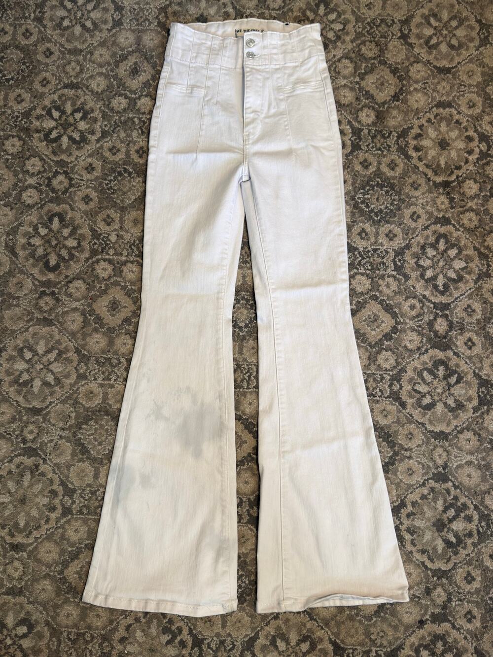Free People We The Free White High Rise Flare Jeans Women’s 27 Boho WITH FLAW